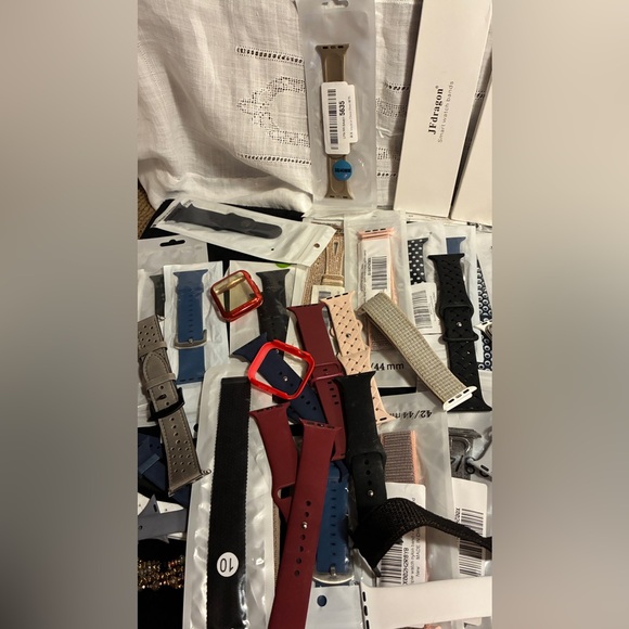 Assorted Smartwatch Bands Collection - Picture 6 of 7